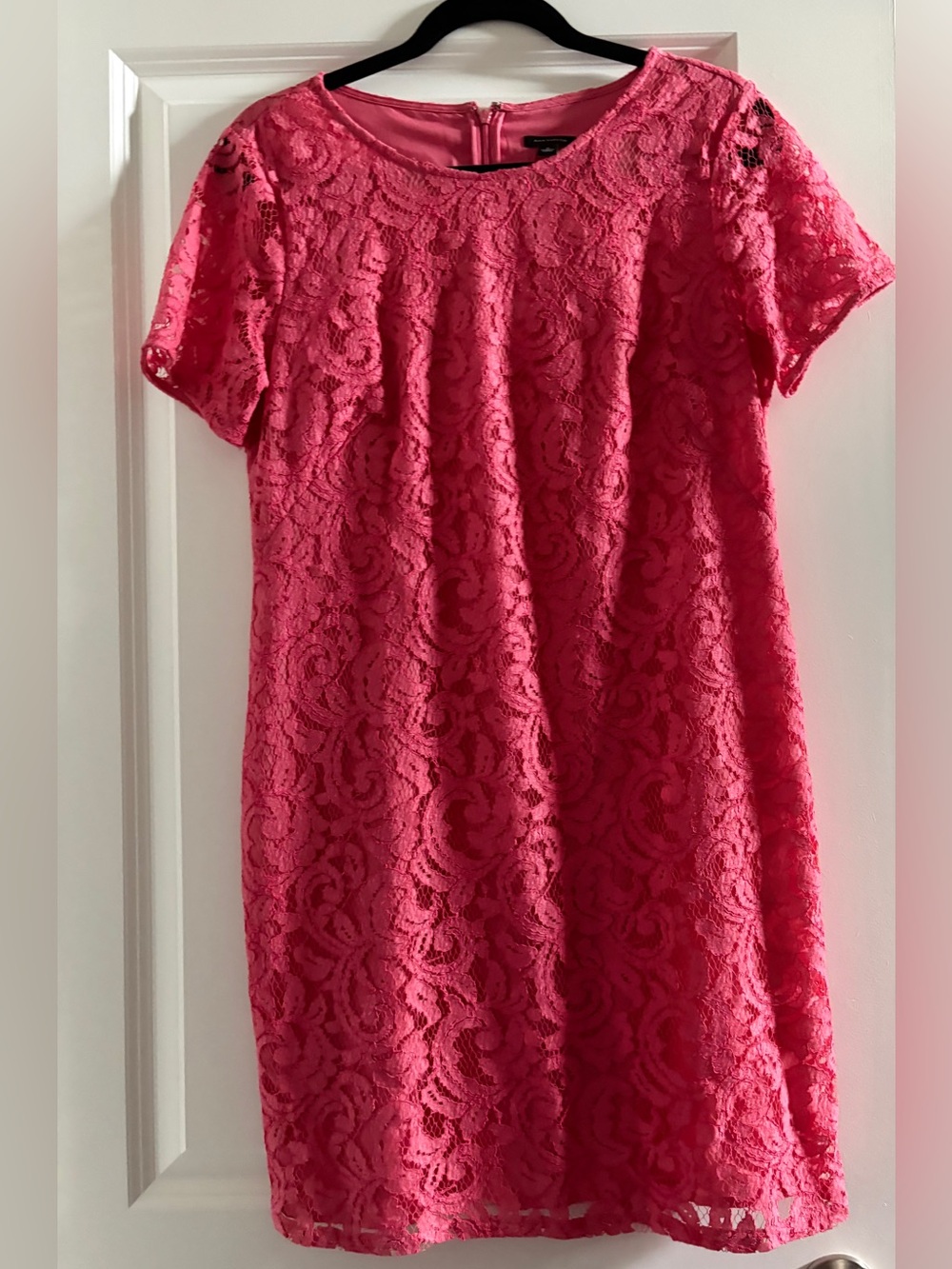 Women’s Pink Lace Short-Sleeve Dress
